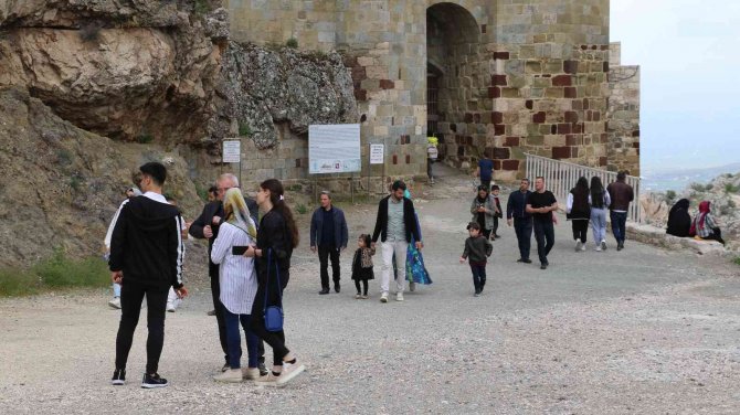 İ̇l Kültür Ve Turizm Müdürü Demirdağ: “Elazığ’ın Önemli Bir Turizm Potansiyeli Var”