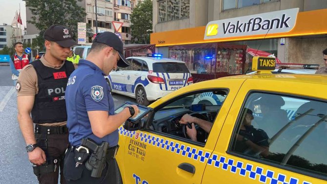 İ̇stanbul’da Helikopter Destekli ‘Yeditepe Huzur’ Uygulaması