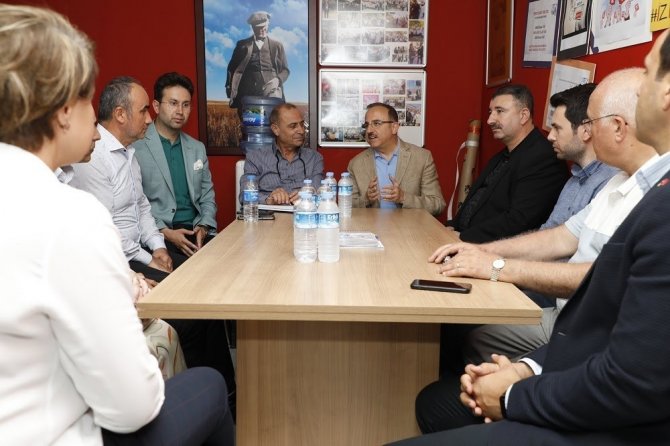 Başkan Sürekli: "Siyaset Çözüm Odaklı Olmalıdır"