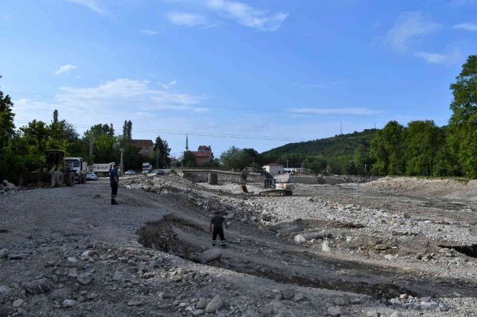 Kaymakam Yılmaz: "Yılanlık Geçidi Ulaşıma Açıldı"