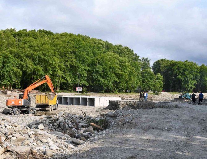 Kaymakam Yılmaz: "Yılanlık Geçidi Ulaşıma Açıldı"