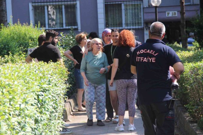 Çatıda Yapılan Tadilat Yangına Sebep Oldu