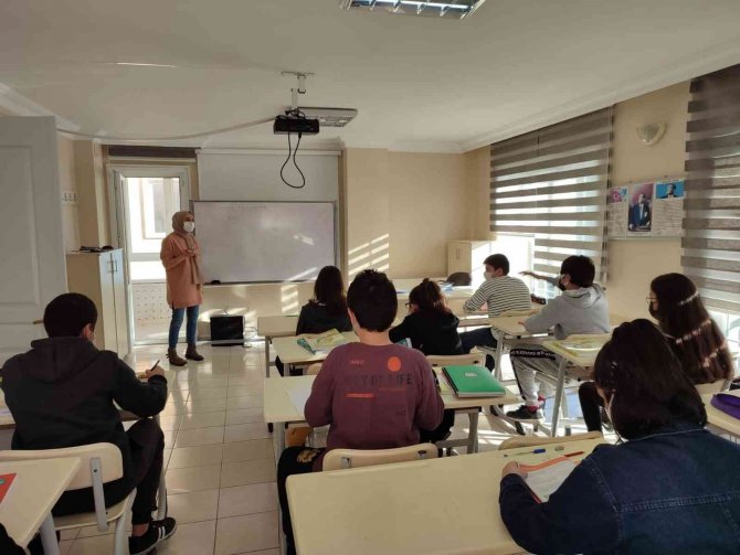 Lgs’ye Ataşehir’de Hazırlanan Öğrenciler, Başarı Meyvelerini Aldı