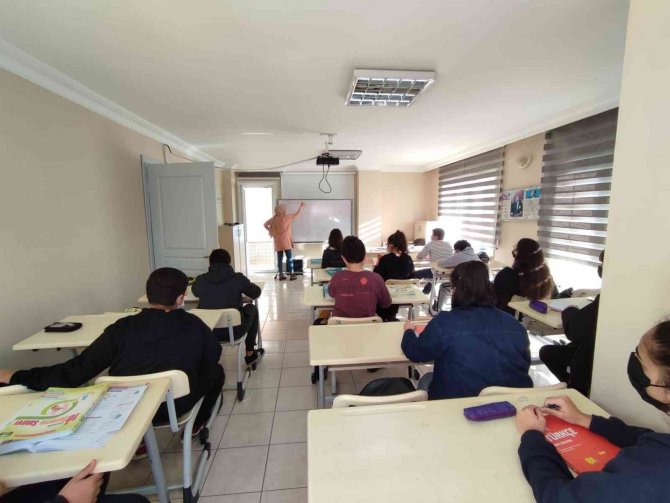 Lgs’ye Ataşehir’de Hazırlanan Öğrenciler, Başarı Meyvelerini Aldı