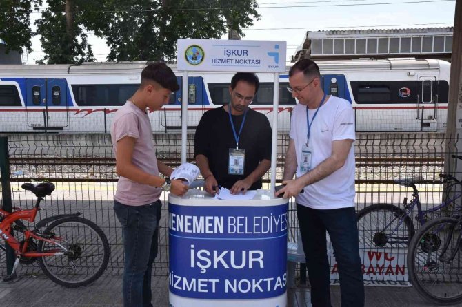 Menemen İ̇ş-kur Hizmet Noktası Vatandaşın Ayağına Gidiyor