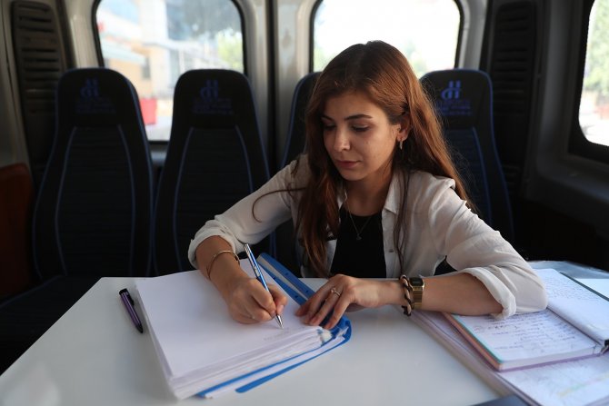 Denizli’de Mobil Sosyal Yardım Aracında Ücretsiz Psikolojik Destek Hizmeti