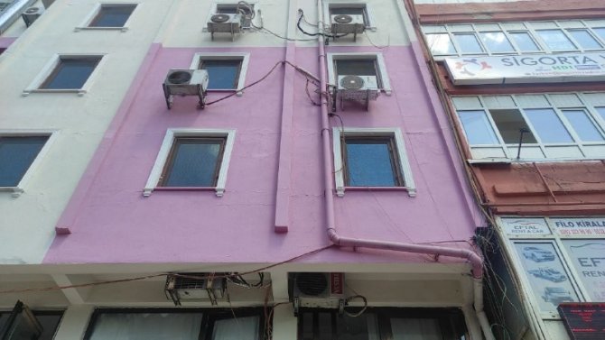 Kayıp Olarak Aranıyordu, Otelde Silahla Vurulmuş Halde Ölü Bulundu
