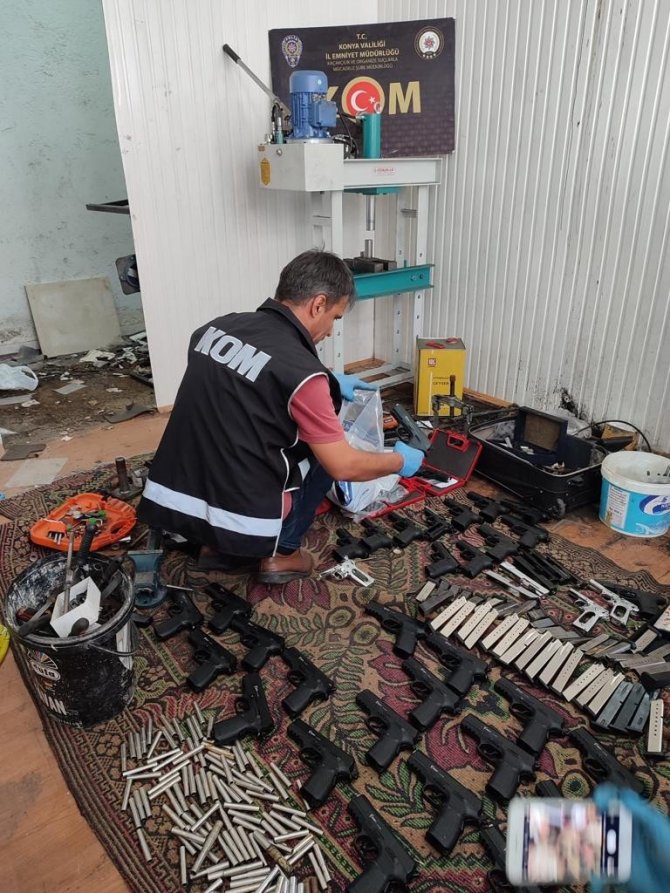 Konya’da ’Tümör’ Operasyonu: 7 Gözaltı