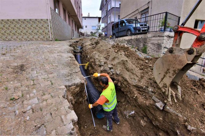 Altınordu’da Alt Ve Üstyapı Çalışmaları Hızlandı