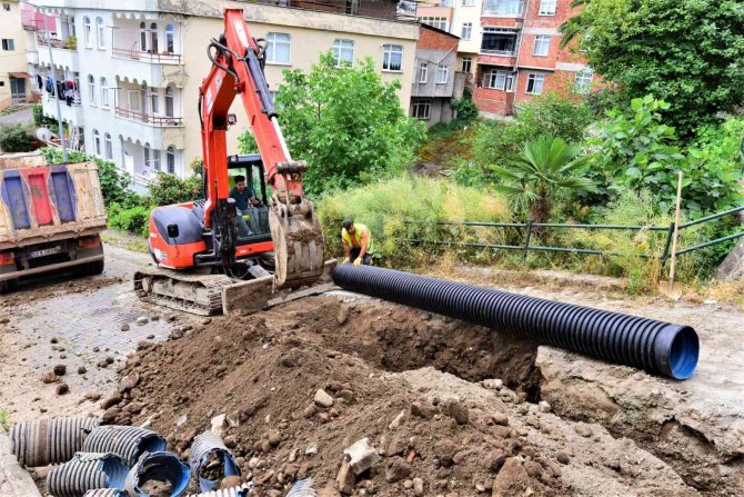 Altınordu’da Alt Ve Üstyapı Çalışmaları Hızlandı