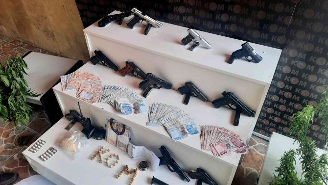 Osmaniye’de ‘Tümör’ Operasyonu: 29 Gözaltı