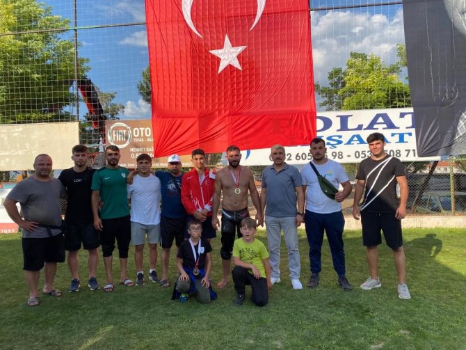 Pamukkaleli Güreşçiler Kırkpınar’da Er Meydanına Çıkıyor