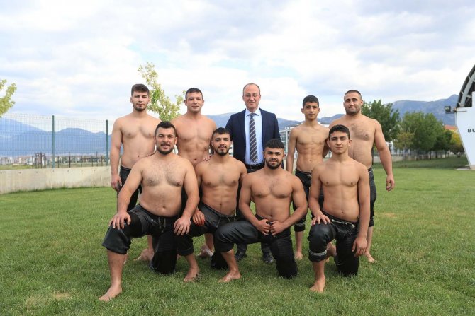 Pamukkaleli Güreşçiler Kırkpınar’da Er Meydanına Çıkıyor