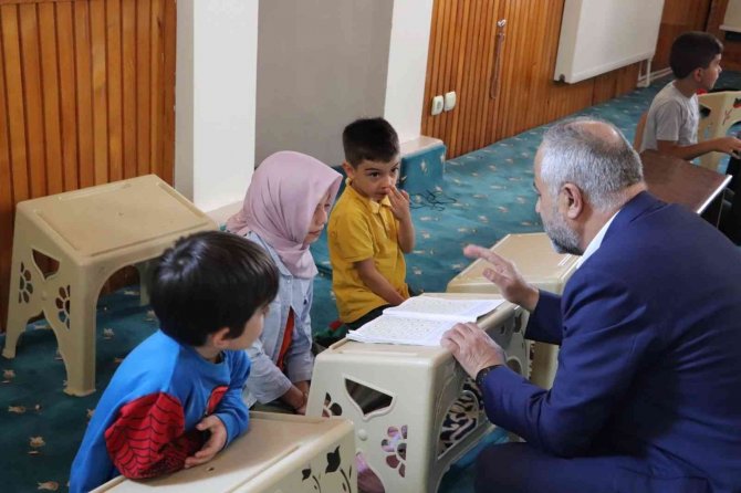 Sivas’ta Yaz Kur’an Kurslarına Yoğun İlgi