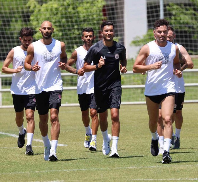 Antalyaspor, Yeni Sezon Hazırlıklarına Salonda Başladı