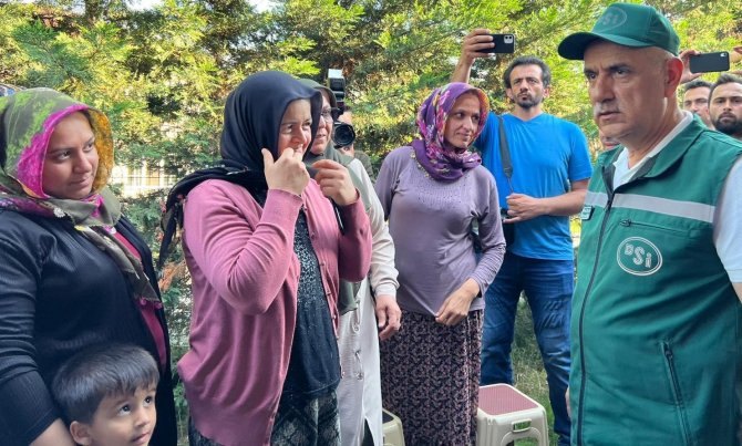 Bakan Kirişci: “Suyun Çekilmesiyle Hasar Tespiti Yapılacak”