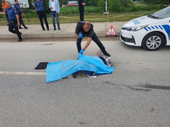 Yolun Karşına Geçmek İsterken Canından Oldu