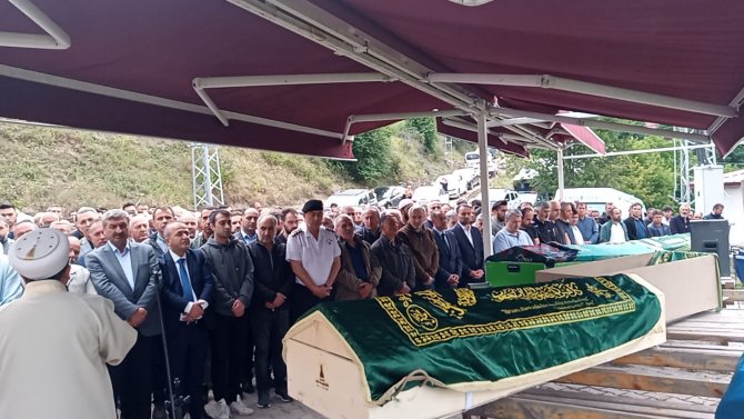 Tokat’ta Minibüs Kazasında Ölen 4 Kişi Toprağa Verildi