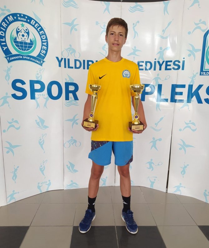 Başkan Yılmaz Milli Sporcuyu Ağırladı