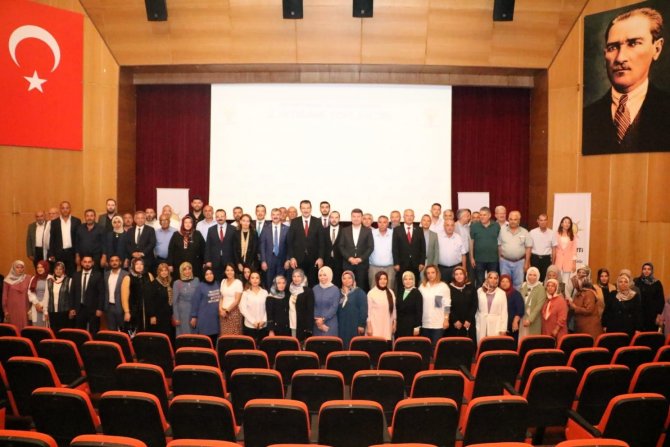 Ak Parti Aksaray İ̇l İ̇stişare Toplantısı, Genel Başkan Yardımcısı Yavuz’un Katılımıyla Gerçekleştirildi