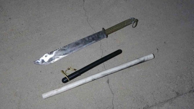 Seyyarların Yer Tartışması Kanlı Bitti: 2 Yaralı