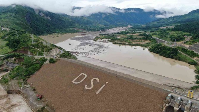 Barajlar, Bartın’da Büyük Sel Felaketinin Önüne Geçti