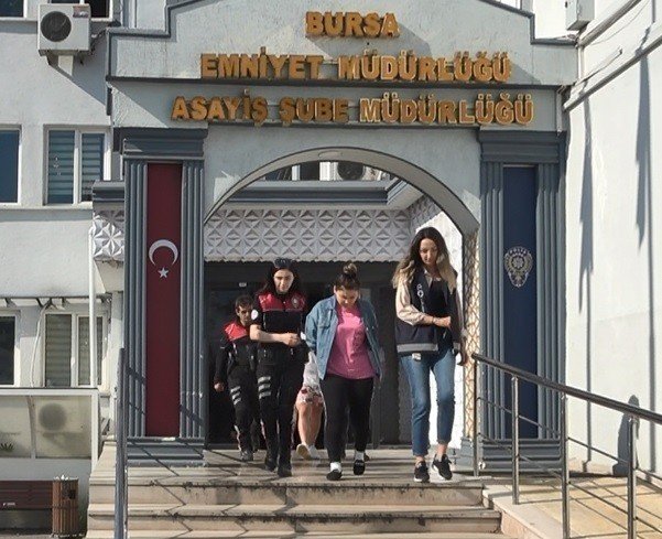 Bursa’da Kadınları Fuhuşa Zorladıkları İddia Edilen 10 Şüpheli Tutuklandı
