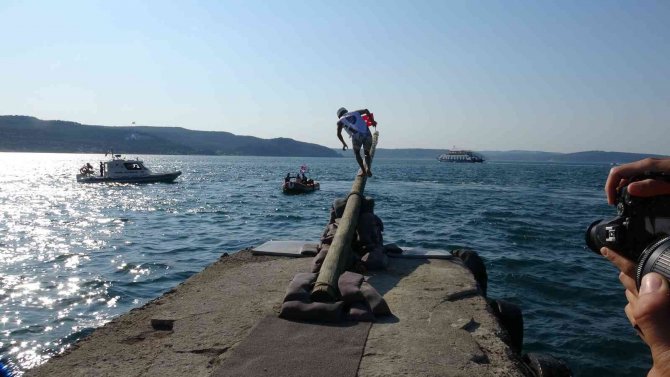 Red Bull Yağlı Direk Yarışması Çanakkale’de Gerçekleşti