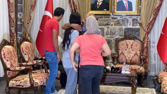Çağrılara Kulak Verip Teslim Olan Örgüt Mensupları Aileleriyle Buluştu