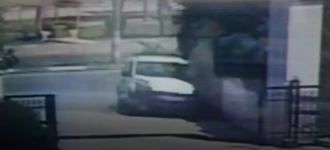 Direksiyon Hakimiyetini Kaybeden Kadın Sürücü, Genç Kızın Ölümüne Neden Oldu