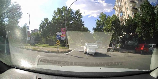Umursamaz Sürücünün Trafikteki Tehlikeli Yolculuğu