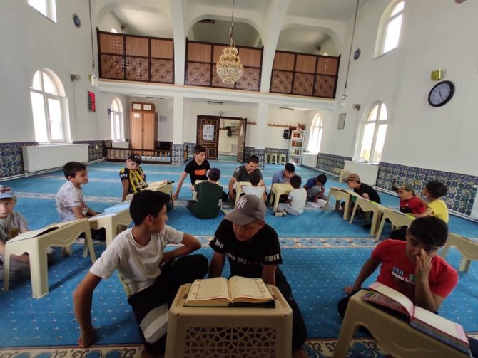 Emet’te Yaz Kur’an Kurslarına Yoğun İlgi