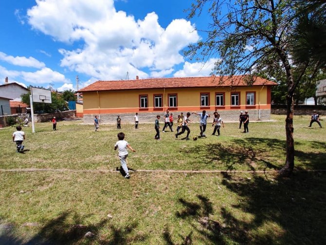 Emet’te Yaz Kur’an Kurslarına Yoğun İlgi