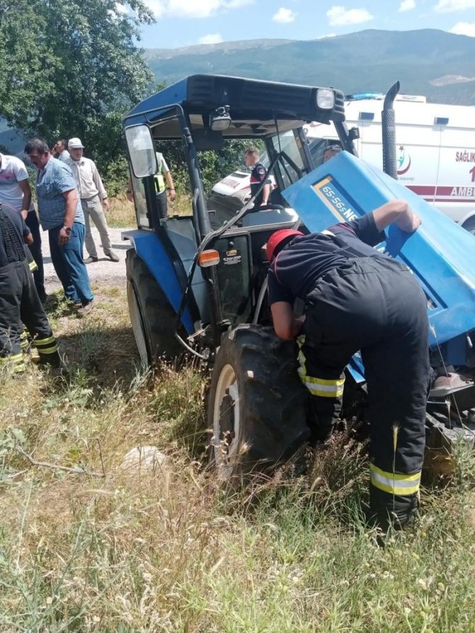 Gediz’de Traktör Kazası: 2 Ölü, 2 Yaralı