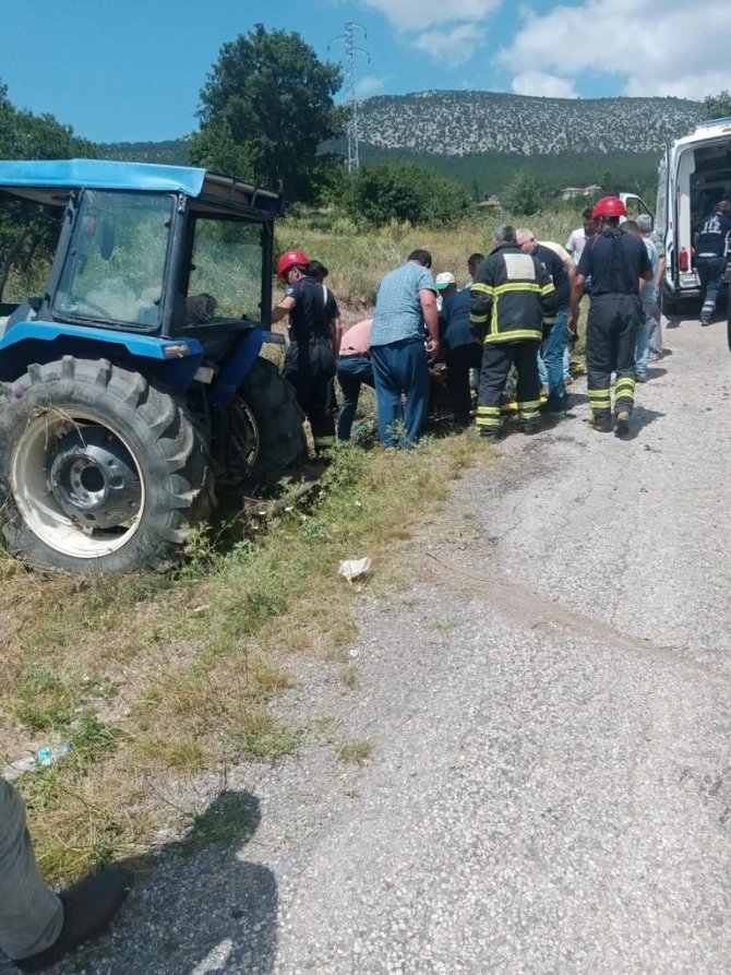 Gediz’de Traktör Kazası: 2 Ölü, 2 Yaralı