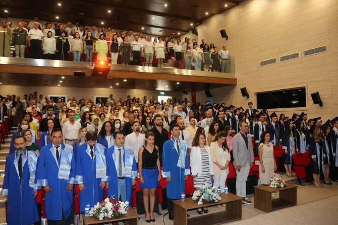 Akdeniz Üniversitesi Diş Hekimliği Fakültesi’nde 10. Yıl Gururu