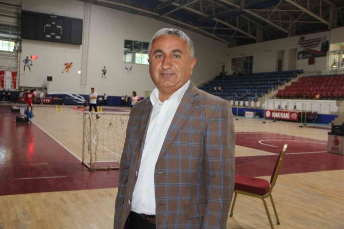 Hakkari’de Öğrenciler Spor Lisesine Girmek İçin Ter Döktü
