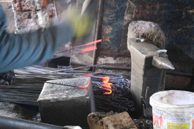 Yılda 2 Milyon Kebaplık Şiş Üretiyorlar