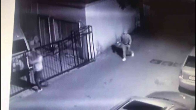 Maltepe’de Eski Milletvekilinin Aracına Molotoflu Saldırı