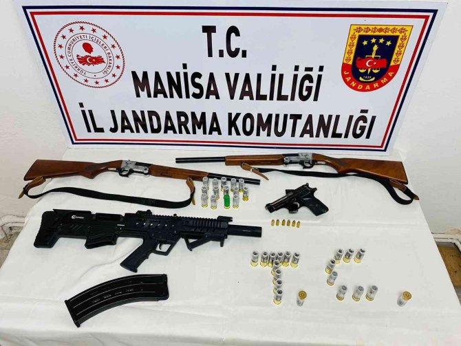 Manisa’da Kuruyan Gölde Yer Paylaşımı Kavgası: 4 Gözaltı