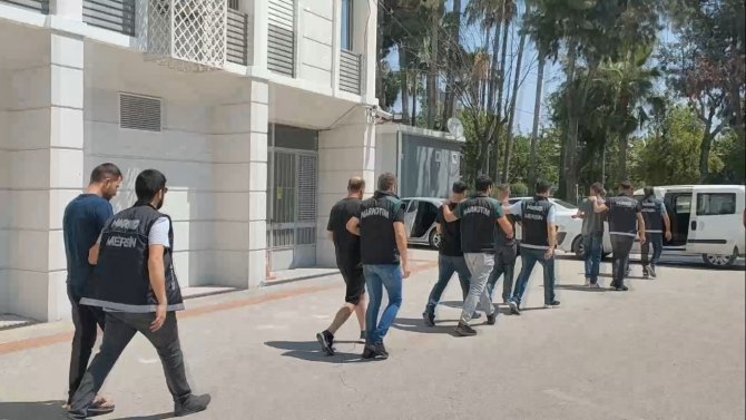 Mersin’de Uyuşturucu Operasyonu; 10 ’Torbacı’ Yakalandı