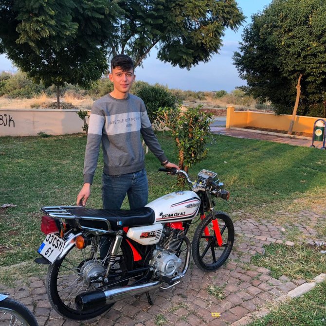 Çarpışan Motosiklet Sürücüleri Hayatını Kaybetti