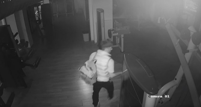 Spor Merkezini Soyan Hırsızın Rahatlığı Kamerada