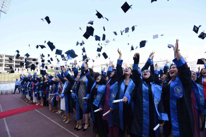 Sağlıkçılar Mesleğe Hazır