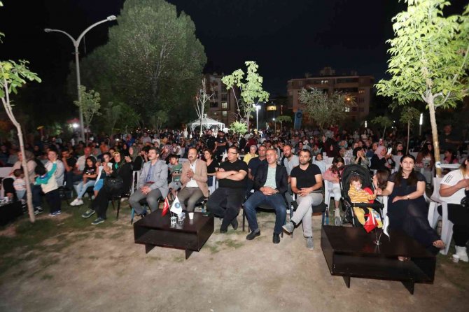 Vanlılar Türkü Sefası Programında Buluştu