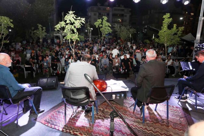 Vanlılar Türkü Sefası Programında Buluştu