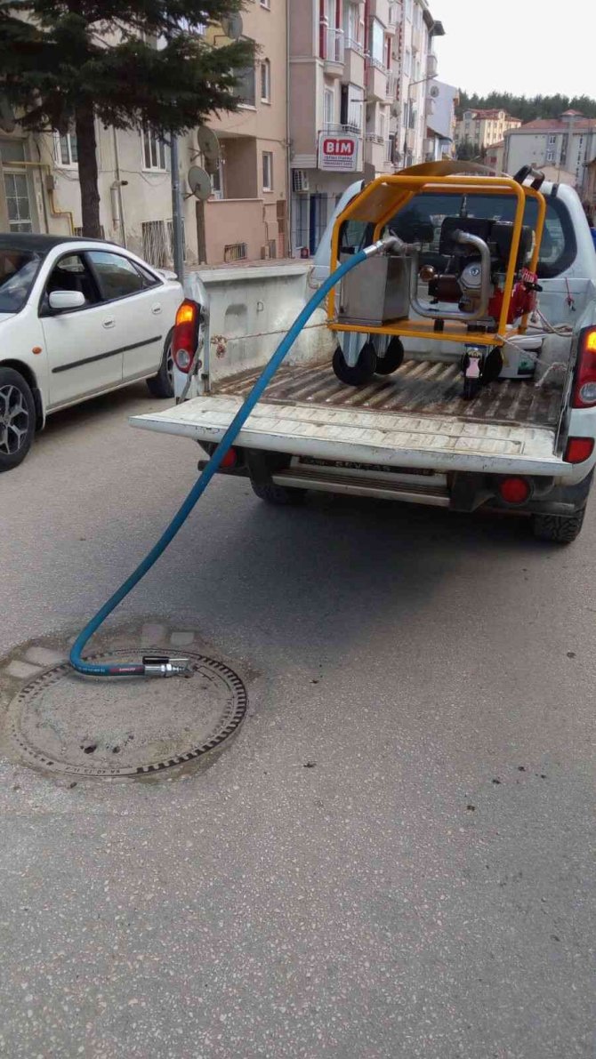 Veteriner İ̇şleri Müdürü Nedret Avcı Uyardı