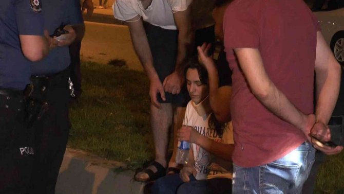 Kartal’da Kontrolden Çıkan Otomobil Ağaca Çarparak Takla Attı: 1’i Ağır 2 Yaralı