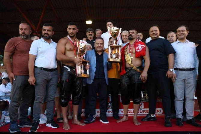 Tarihi Kırkpınar Yağlı Güreşleri’ne Antalya Damgası