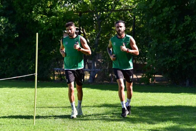 Yeni Sezon Hazırlıklarını Sürdüren Denizlispor Taktik Çalıştı